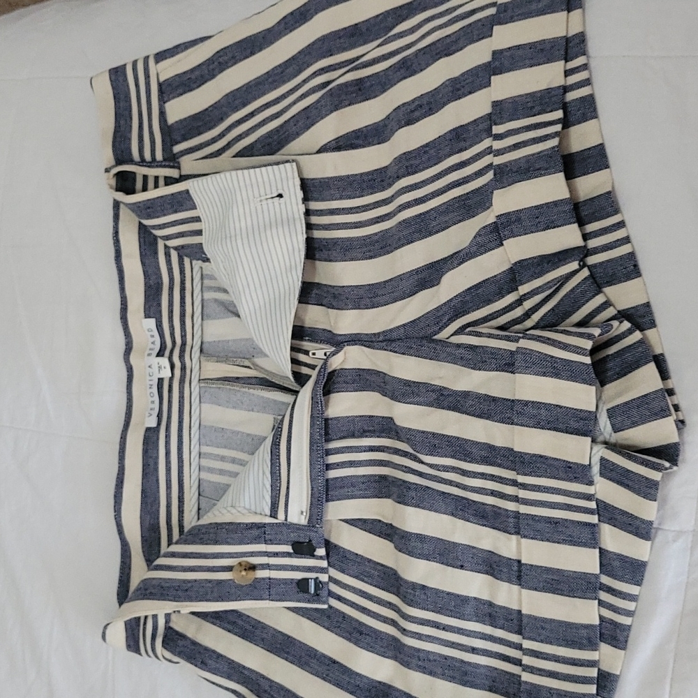 striped shorts